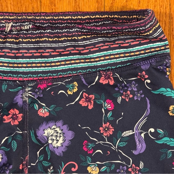 Old Navy Active Floral Girl’s Shorts Size L - Picture 4 of 5